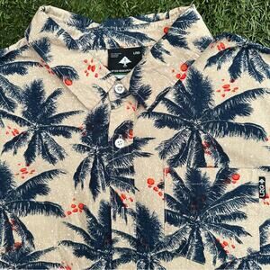 LRG Men's Tropical Palm Tree Hawaiian Print Button Down Shirt Muted Tone Beige M
